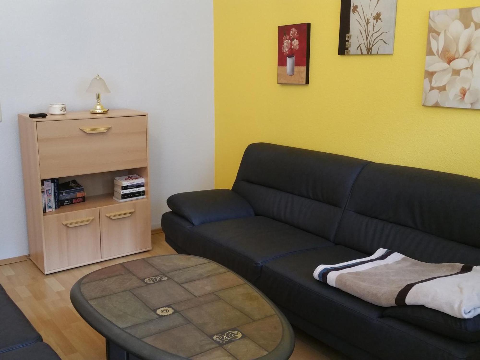 Apartmenthaus Menge Apartment